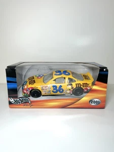 Hot Wheels Racing 1:24 Scale M&M's #36 Ken Schrader Pontiac NASCAR 2001 Sealed - Picture 1 of 5