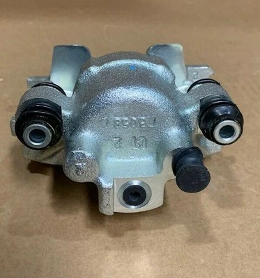 FITS 2005-2006 FORD E-350 SUPER DUTY E-150 HOUSING 6C2Z2552AB -  NEW OEM - Image 1 of 4