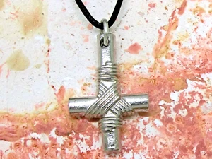 Umgedrehtes Kreuz Ketten Anhänger Metall silberfarben Petruskreuz - Bild 1 von 2