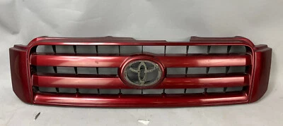Решетка верхняя для переднего бампера Toyota Highlander 2004-2008 53111-48070 от оригинального производителя - Изображение 1 из 4