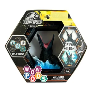 WOW! PODS/Jurassic World/Mosasaurus/Light-Up Bobble-Head Figure /Sound Effects - Foto 1 di 7