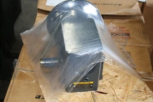 1 Baldor  Gear Reducer 10:1 Ratio 1.75 HP Cat GF1018AJ  F-918-10-B5-J 428ILb - Picture 1 of 3