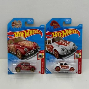 LOT OF 2 - VW BEETLE BUGS HOT WHEELS HOLIDAY RACERS VALENTINE'S DAY 2021 RELEASE - Picture 1 of 5