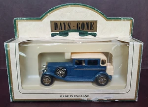 KKar LLedo - Days Gone - DG5400 - 1907 Rolls Royce D Back - Blue with Cream Roof - Picture 1 of 4