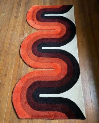 Melting Runner Irregular Shape Hand-Tufted Wool Rug – Unique Modern Area Carpet - Image 1 of 4