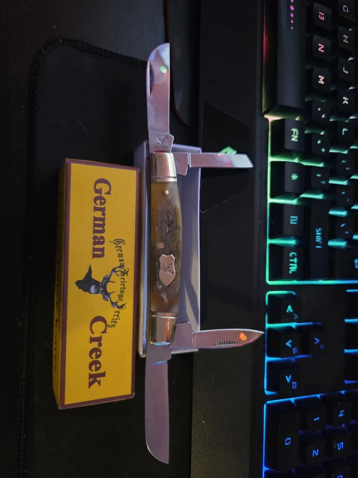 Faca de bolso German Creek 4 lâminas Congresso aço 440 - Imagem 1 de 4