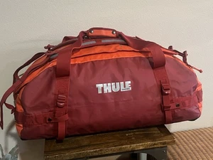 Thule Chasm 90L X-large Travel Duffle Weekender Bag Red - Picture 1 of 16
