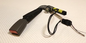 2009-2011 Jaguar XF Front Right Passenger Side Seat Belt Seatbelt Buckle OEM - Picture 1 of 7