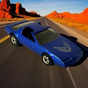 Pontiac Firebird 1982 azul transmisión automática Hot Wheels vintage con ruedas doradas Hong Kong - Imagen 1 de 11