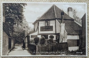 St. Albans Ye Old Fighting Cocks Pub / Inn, Herts, Valentine's Postcard 1934 - Picture 1 of 2