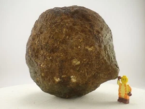 7" ungeöffneter Geodenknoten 7,7 Pfund - dunkles Äußeres, ungeschliffener natürlicher KY-Quarzkristall - Bild 1 von 9