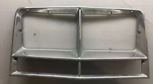 1979 1980 1981 1982 1983 BUICK RIVIERA HEADLIGHT BEZEL TRIM LIGHT SURROUND OEM - Picture 1 of 3