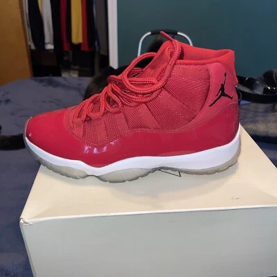 Talla 9 - Jordan 11 Retro Alto Ganar Como '96 Foto 1 de 4