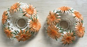 Vintage MCM Plastic Orange Daisy Flower Pillar Wreath Candle Rings 4.5" - Picture 1 of 2