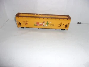 D4 (HO) Disney woody sheriff 4 bay covered hopper car - Bild 1 von 5