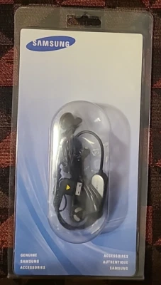 Samsung M510 20 pin Stereo Headset M300 A310 A513 A517 A523 A637 A737 A747 A777 - Image 1 of 4