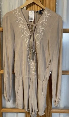Mameluco bordado floral F21 para mujer M beige rayón mangas largas volantes boho chic Foto 1 de 4