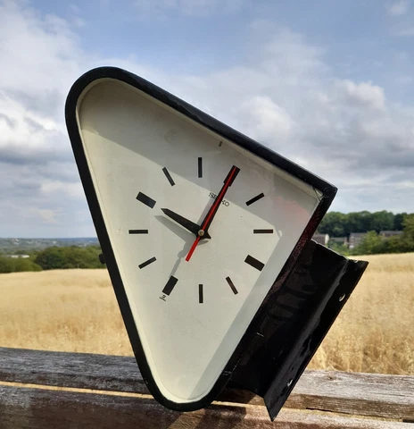 FUNKY Seiko Double Sided Triangle Ships Clock Black 1970's 2 x Time Zones R2436 Cover
