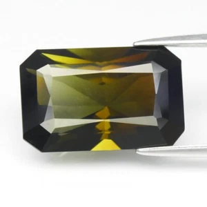 💎 6.78ct VVS Radiant Cut Natural Yellow Green Tourmaline - Unheated, Nigeria - Imagen 1 de 4