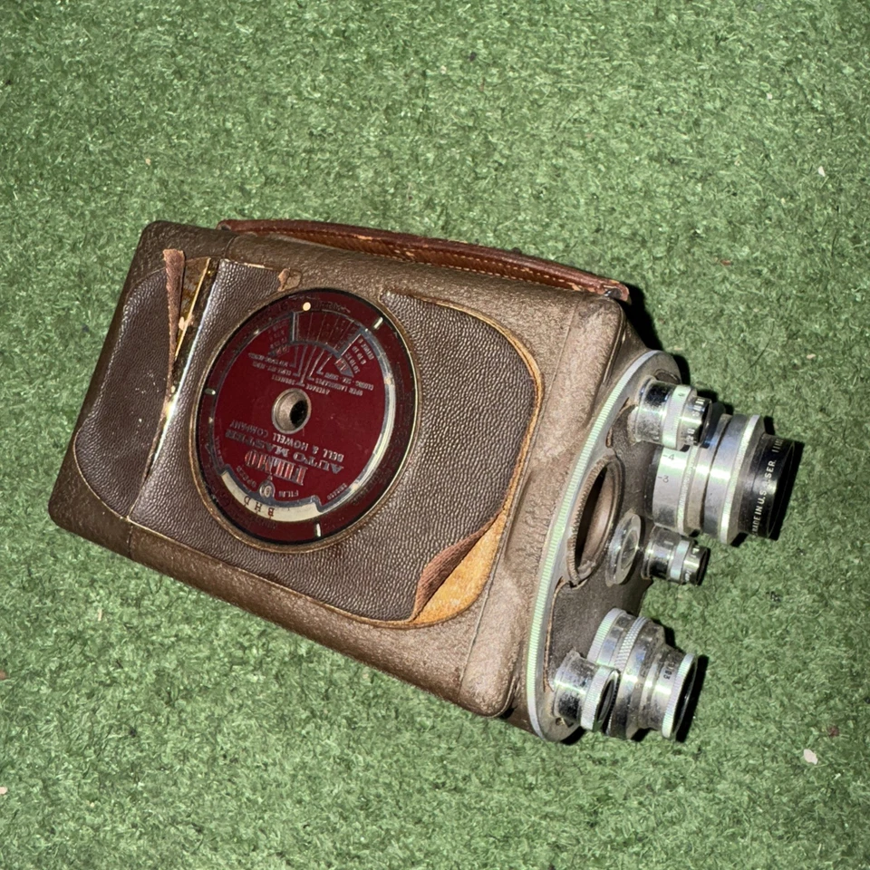Cámara de película trasera vintage Bell & Howell Filmo torreta maestra automática de 16 mm Foto 1 de 4