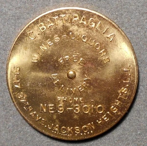 Spinner: Jackson Heights, L.I., C Battipaglia, vinos - licores, 81-17 37th Ave. - Imagen 1 de 2