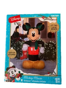 Mickey Mouse Weihnachten aufblasbar mit Strumpf 6 Fuß hoch beleuchtet Neu - Bild 1 von 3
