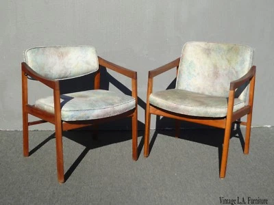 Par de sillas vintage danesas de mediados de siglo estilo moderno con detalles azules suyas Foto 1 de 4