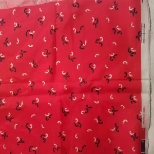 DE COLECCIÓN Ligero ROJO BLANCO NEGRO Estampado MEZCLA DE POLIÉSTER 60" x 2 1/4 yardas 2 piezas - Imagen 1 de 5