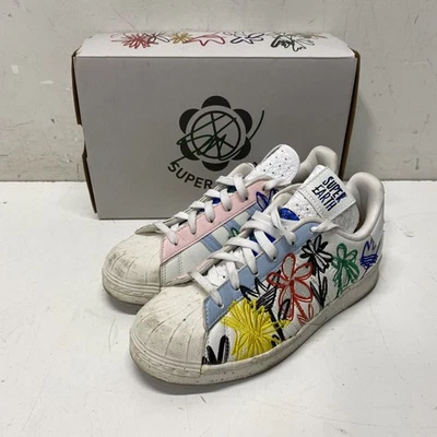 Adidas Multicolor Floral Low Top Sneakers Women Size 6 - Image 1 of 4