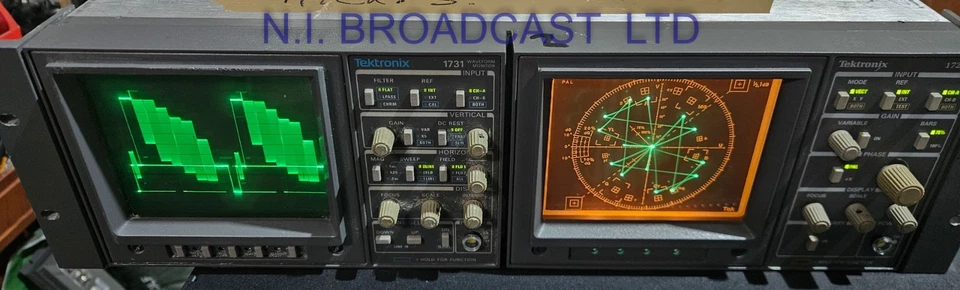 Tektronix 1731 and tektronix 1721 waveform vector composite scopes - Image 1 of 4