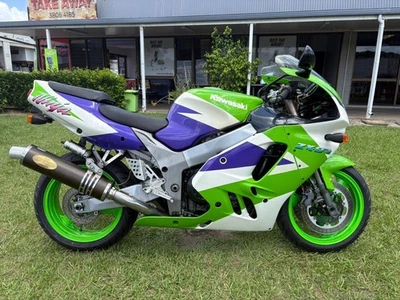 kawasaki ZX9R 1994 - image 1 of 4