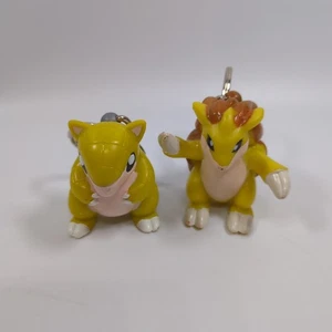Juego de 2 llaveros Pokemon Burger King 1999 Sandslash and Sandshrew - Imagen 1 de 5