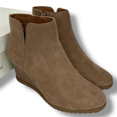 全新 Style & Co 棕褐色麂皮绒短靴 尺寸 7 低楔形踝靴 棕色 中性 全新带标签 — 第 1/4 张图片