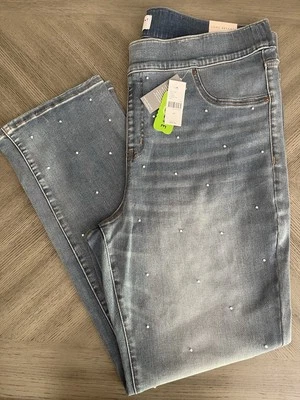 Lane Bryant - Pull On Strait Leg. Acentos de perlas de tiro alto talla 20 en la parte delantera. Nuevo con etiquetas Foto 1 de 4