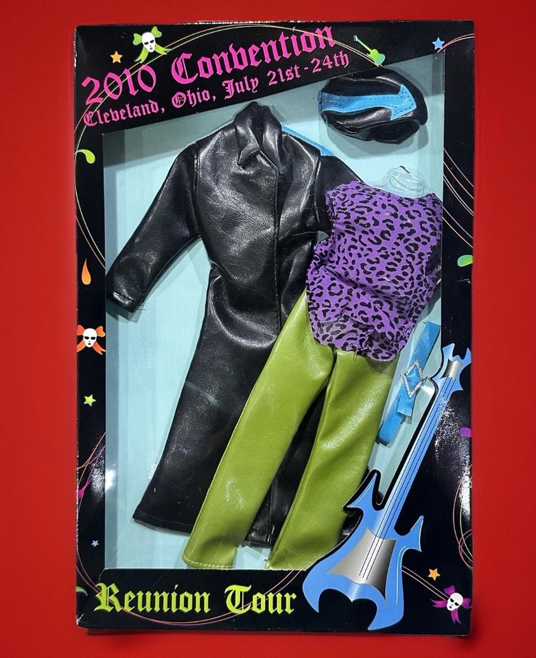 Rare Barbie & The Rockers Reunion Tour Fashion For Ken Dolls Mattel 🎸 - Image 1 of 4