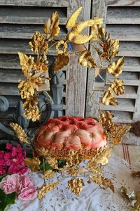OLD GLOBE INTERIOR OF MARY NAPOLEON III WAX FLOWERS - Picture 1 of 9