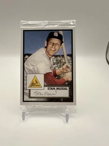 Tarjeta Stan Musial Topps Walmart 2006 exclusivo paquete de bonificación sellada en la foto - Imagen 1 de 2