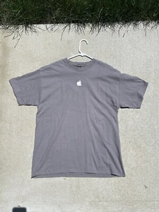 Hanes Beefy T Mens L (42-44) Small Apple Logo Graphic T-Shirt Tee Work Uniform - Picture 1 of 7