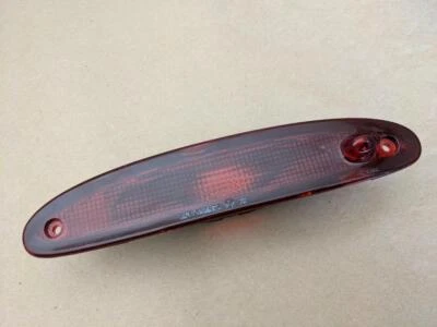 Tercera luz de freno OEM 2003-2006 Dodge Grand Caravan Chrysler Town & Country Foto 1 de 4