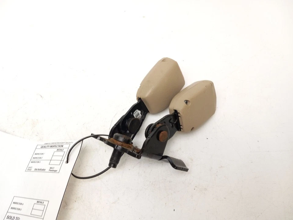 Nissan Sentra 2007 hebilla de cinturón de seguridad trasero derecho Foto 1 de 4