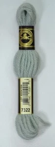 DMC Tapestry Wool, 8m Skein, Colour 7322 LIGHT BLUE GREEN, Laine Colbert Wool - Imagen 1 de 1