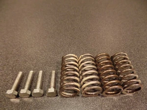 1983 83 HONDA FT500 FT 500 ASCOT CLUTCH SPRINGS - Picture 1 of 8