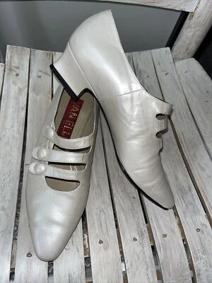 Vaneli East Shoes Heels In Pearl Metallic Color Size 6 Vintage! Real Leather. S5 - Image 1 of 4