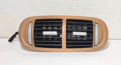 Porsche Cayenne 2003-10 consola central ventilación de aire trasera necesita reparación o para piezas Foto 1 de 4