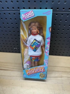 Maxie Best Friend Ashley Doll 11.5” Vintage NRFB Barbie Ko - Picture 1 of 2