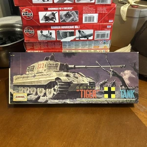 Carro armato Aurora Panther 1963 SOLO SCATOLA 302-98 WWII tedesco scala 1/4" - Foto 1 di 2