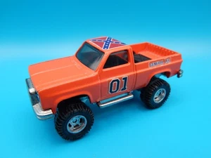 83 Chevy Silverado  hot Wheels dukes of Hazzard general Lee custom  Lifted  4x4 - Picture 1 of 8
