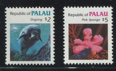 Par de estampillas de dugongo y esponja rosa de $5 de vida marina de Palau de la década de 1980 MNH de vida marina Foto 1 de 2