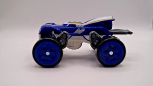 Blaze and The Monster Machines Flip & Race DARLINGTON camion auto - Foto 1 di 8