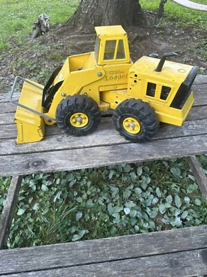Cubo delantero Mighty Tonka Loader 1974-75 juguete de acero amarillo Foto 1 de 4